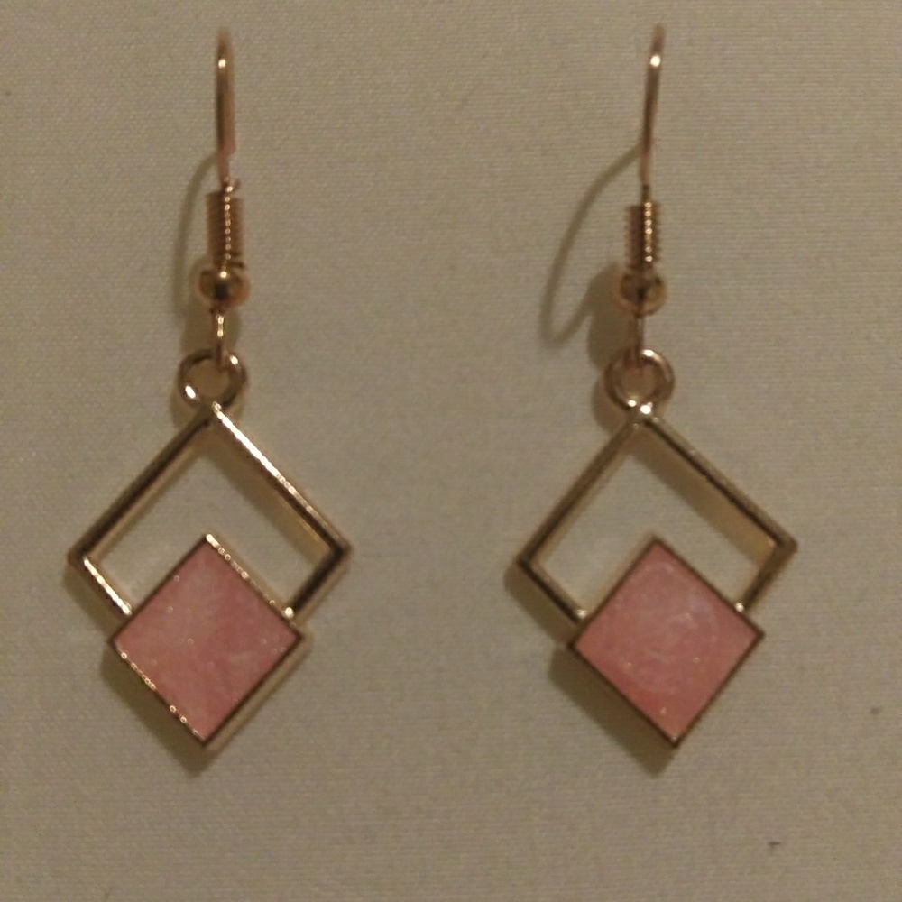 Diamond shaped Earrings